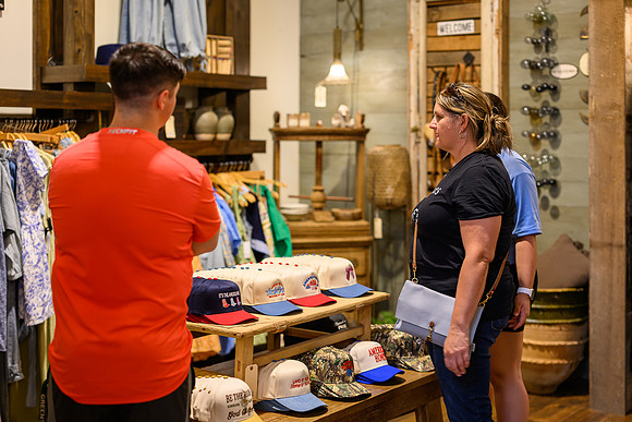 Seven and James Store WEB-161