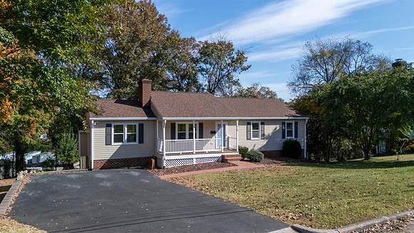 518 Elmwood WEB-105