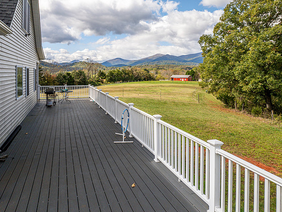 1169 Mountain Creek Ln WEB-115
