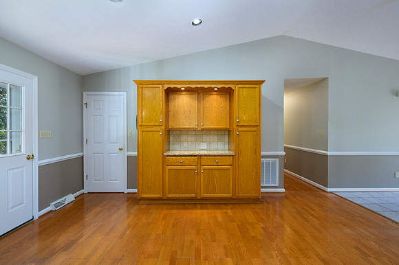 518 Elmwood WEB-156