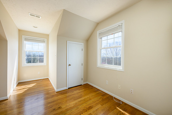 1291 Donnally WEB-175