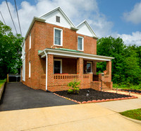 211 Holbrook WEB-102