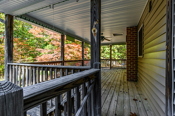 303 Somerset Pl WEB-126