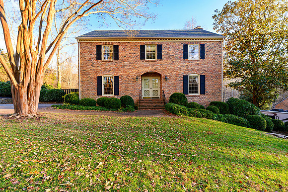 2232 Surrey Pl WEB-104