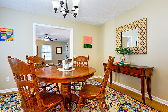 417 Wessex Rd WEB-118