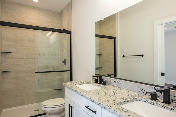 125 Lockridge WEB-127