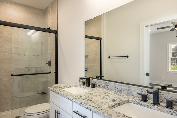 119 Lockridge WEB-226