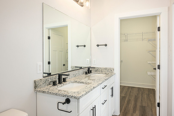 119 Lockridge WEB-227