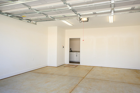 119 Lockridge WEB-229