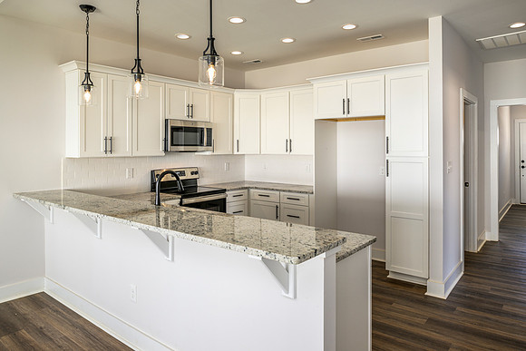 134 Lockridge WEB-109