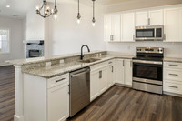 134 Lockridge WEB-113