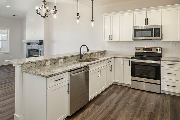 134 Lockridge WEB-113