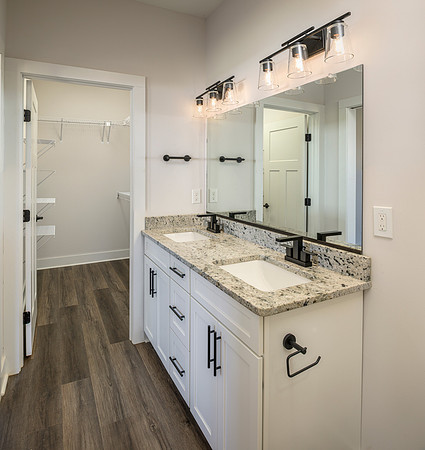 134 Lockridge WEB-129