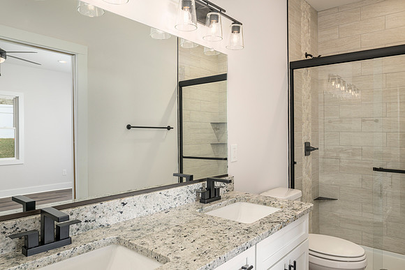 134 Lockridge WEB-130