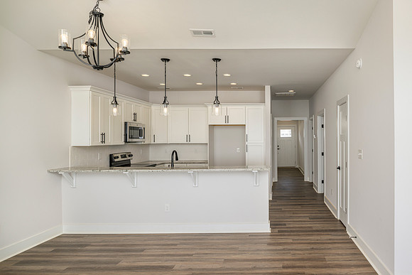 134 Lockridge WEB-107