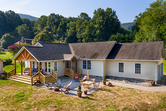 50 Old Orchard WEB-108