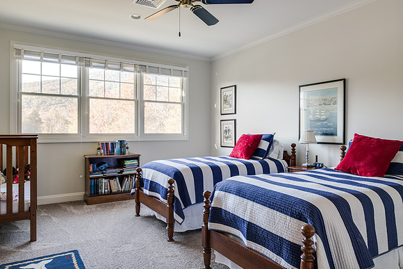 211 Stoney Creek E WEB-50