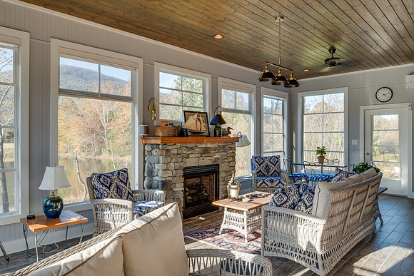 211 Stoney Creek E WEB-53
