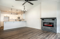 148 Lockridge WEB-113