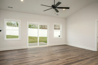 148 Lockridge WEB-114