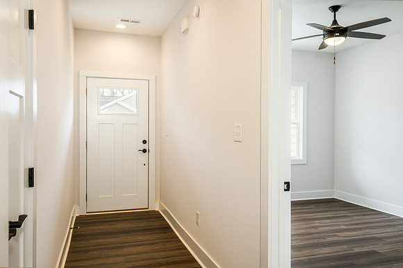148 Lockridge WEB-105