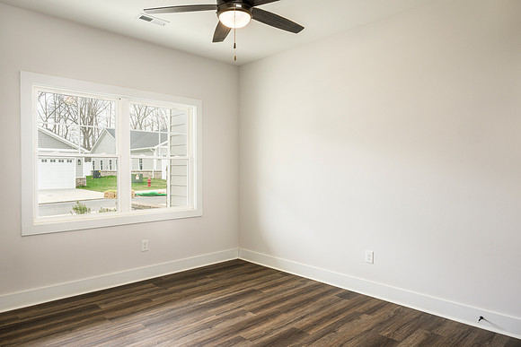 148 Lockridge WEB-106