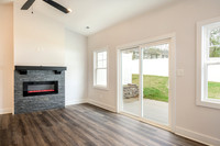 148 Lockridge WEB-112