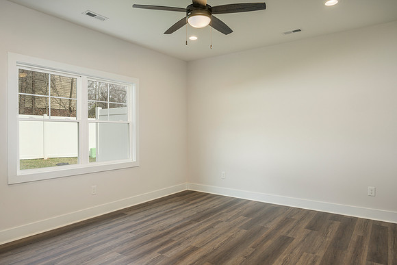 148 Lockridge WEB-120