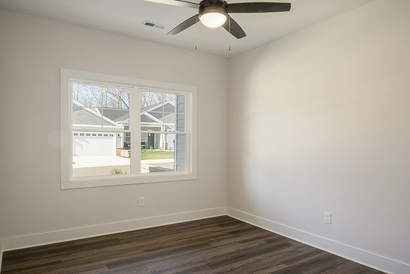 162 Lockridge WEB-107
