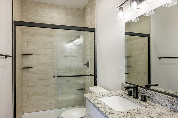 162 Lockridge WEB-124