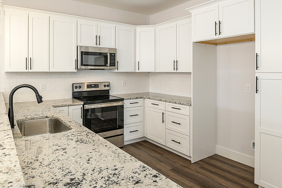 135 Lockridge WEB-116