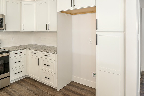 135 Lockridge WEB-118