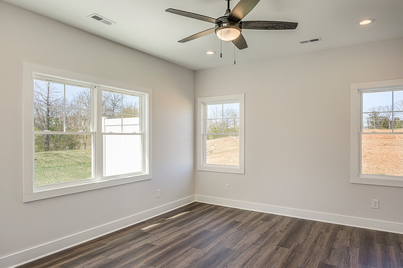 105 Lockridge WEB-229