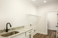 105 Lockridge WEB-207