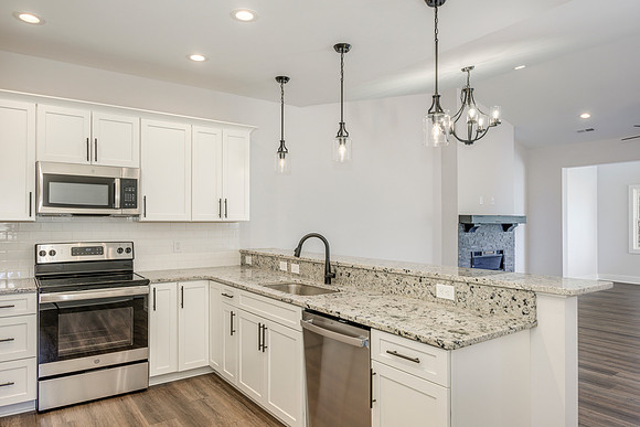 105 Lockridge WEB-217
