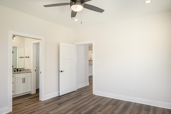 105 Lockridge WEB-230