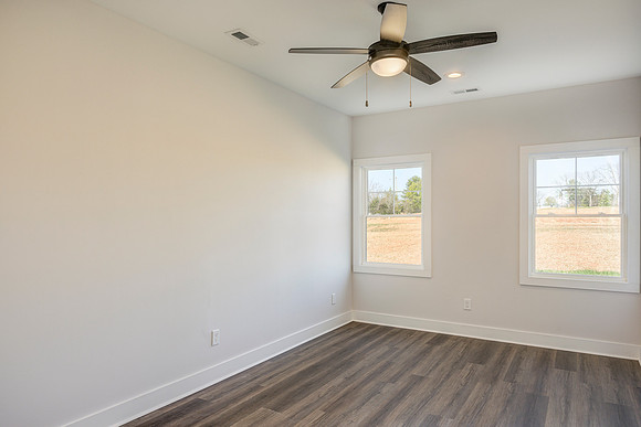 105 Lockridge WEB-212