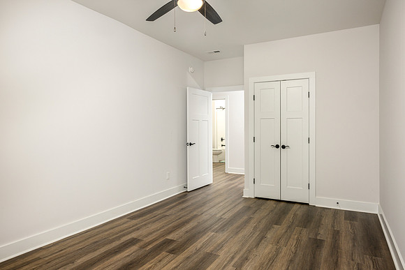 142 Lockridge WEB-123