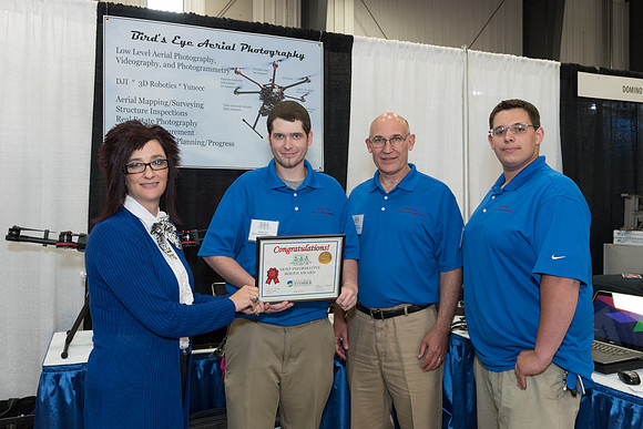 Connection Expo WEB-7563