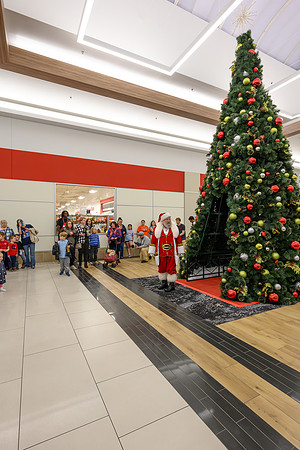 RR Santa-Tree Lighting PRINT-108