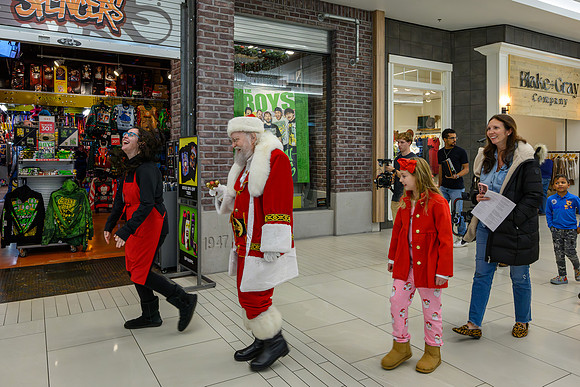 RR Santa-Tree Lighting PRINT-118