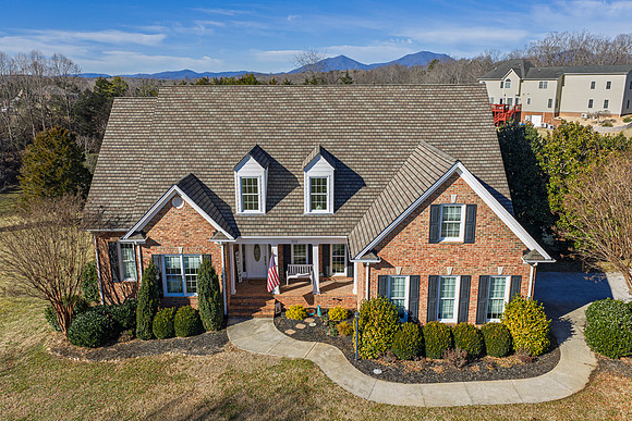 302 Longhill WEB-106
