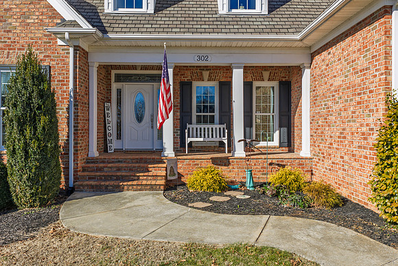 302 Longhill WEB-112