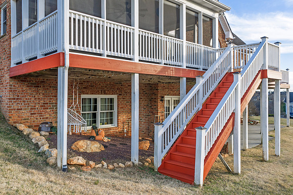 302 Longhill WEB-127