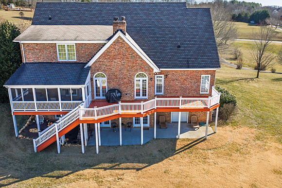 302 Longhill WEB-128