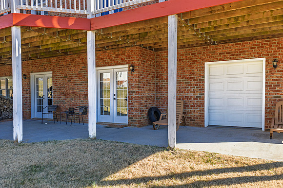 302 Longhill WEB-129