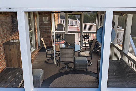 302 Longhill WEB-131