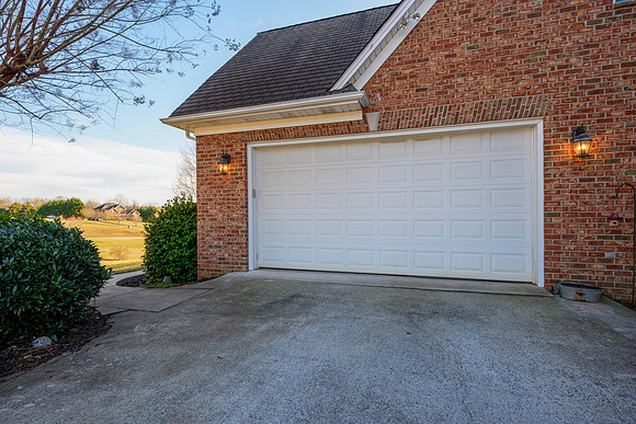 302 Longhill WEB-133