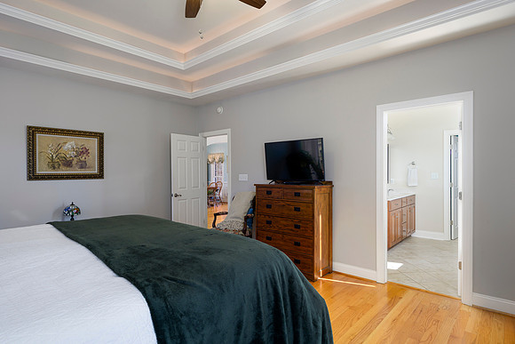 302 Longhill WEB-162