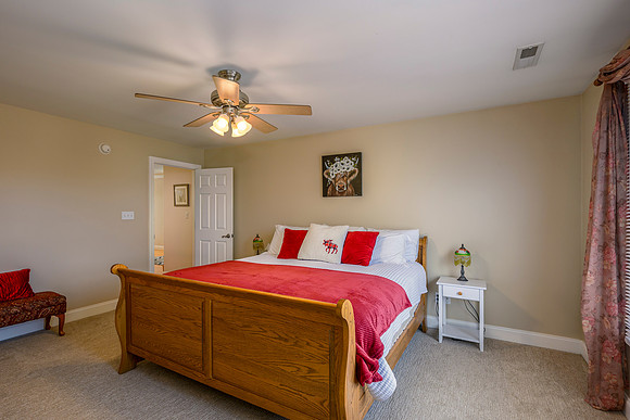 302 Longhill WEB-172